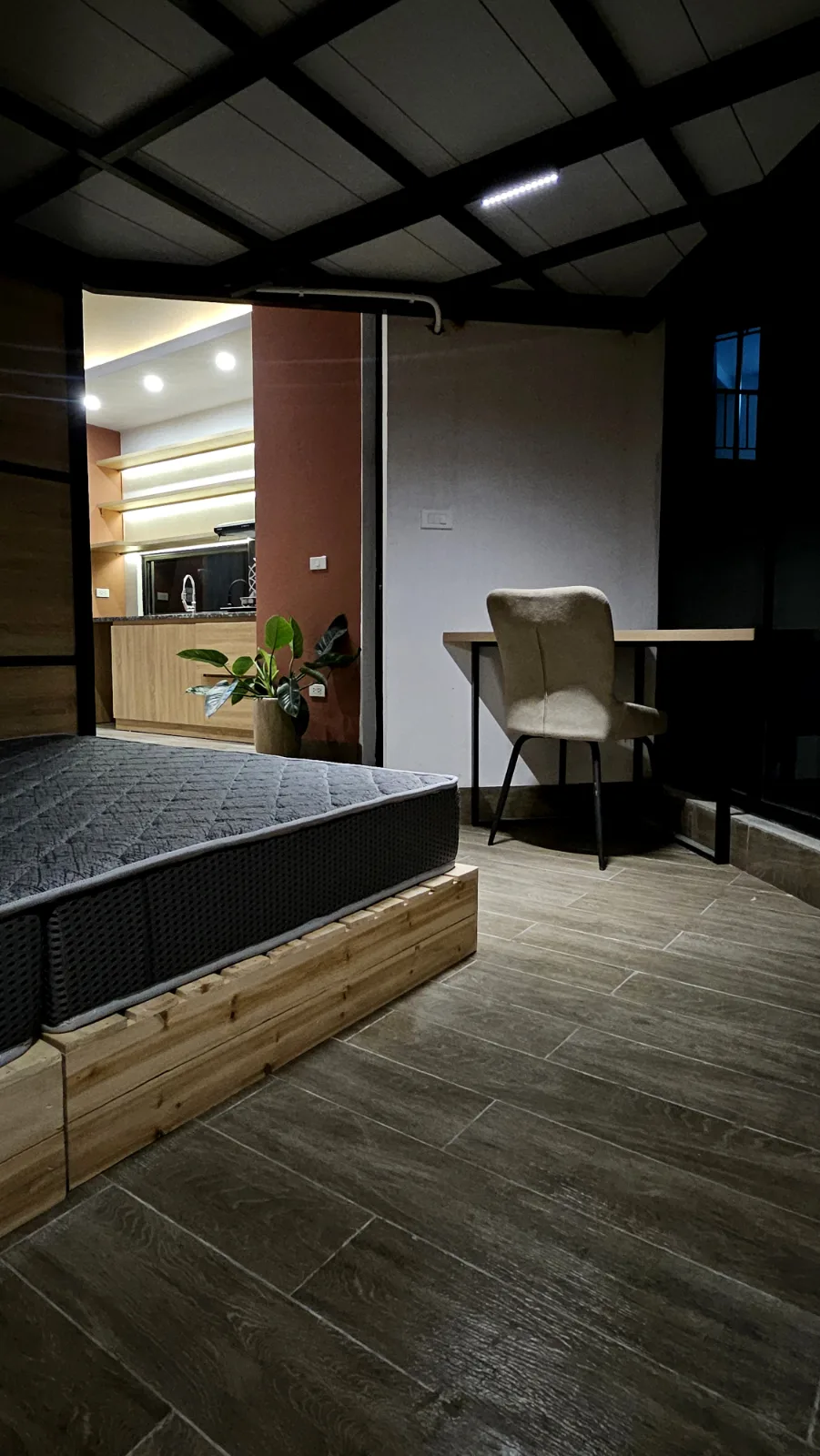 P301 · AOM Home 2