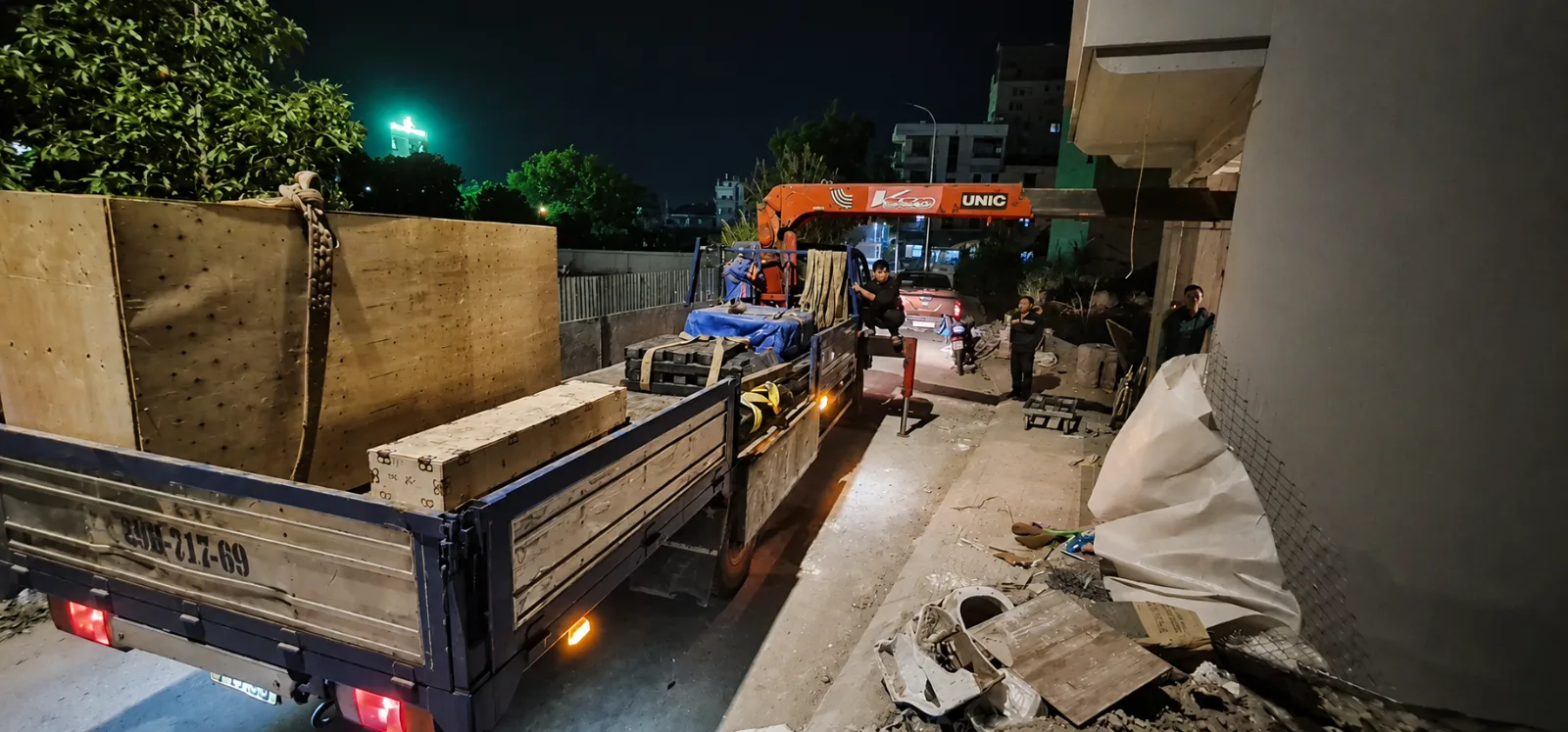 AOM Home 1 — Chúng tôi đã xây dựng nơi này như thể chính mình sẽ sống ở đó